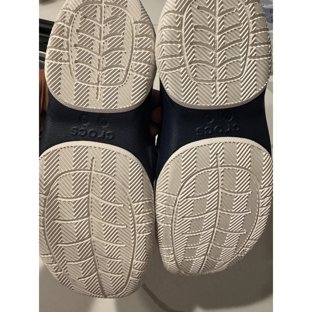Crocs Athens Navy Blue White Flip Flops Mens Size 9 Comfort Thong Sandals